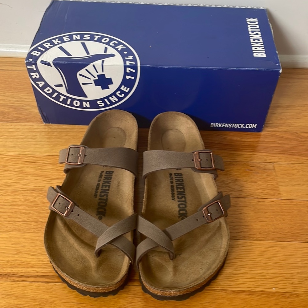 Mayari Birkenstock in Mocca size 35/4.5 Regular fit